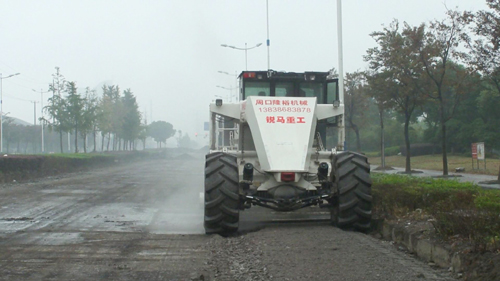 WR2300L，上海青浦大三渣路基冷再生
