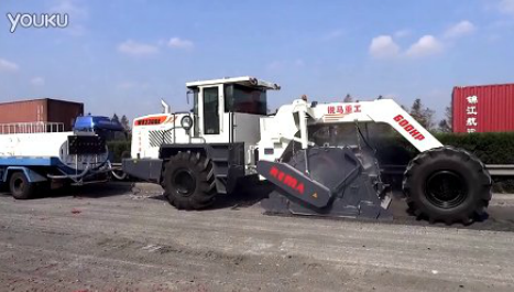 WR2300E，上海高速公路路基冷再生