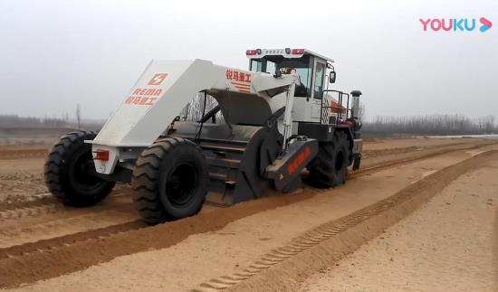 RZ530，定州灰土拌和